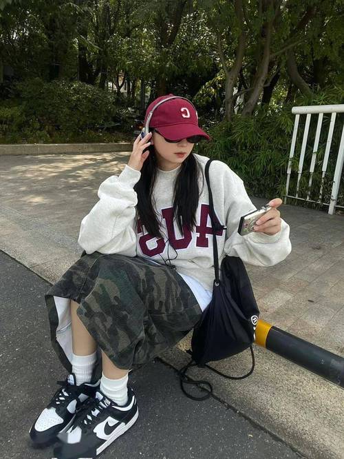 衛衣+棒球帽，冬天最時髦搭配！鞋帽怎么選，一篇講透